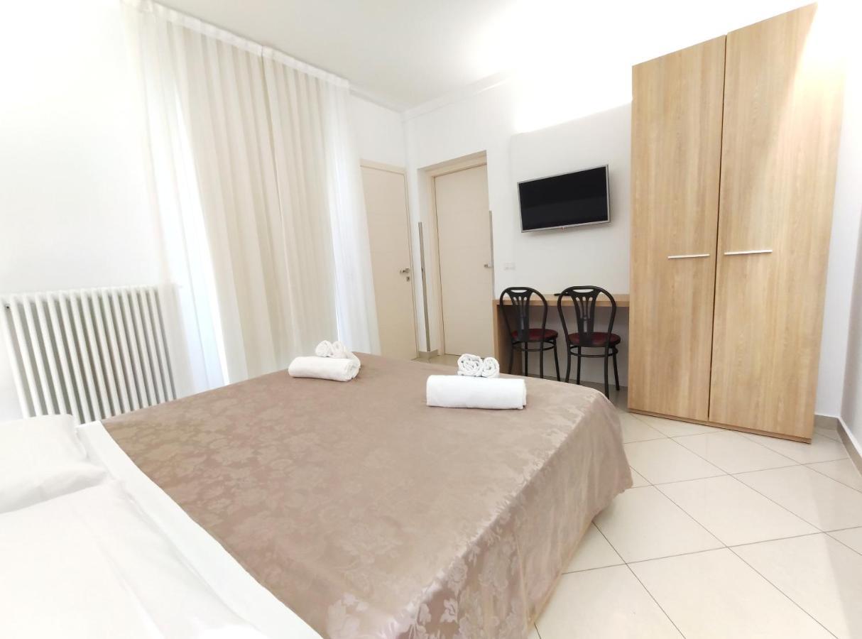 Residence Perla Rimini Ngoại thất bức ảnh